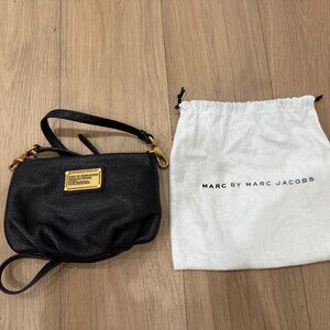 MARC BY MARC JACOBS Crossbody Leather Handbag Black with gold hardware